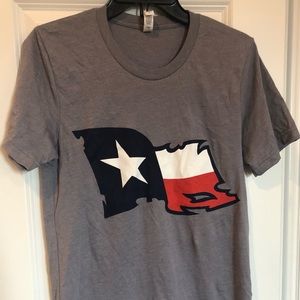 Women’s small Texas Tattered flag shirt
